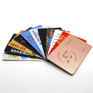 Tùy chỉnh thẻ tín dụng Kích thước PVC thẻ kinh doanh với dập nổi Số lớp phủ cho chất lượng cao thẻ kinh doanh - Product Image 6