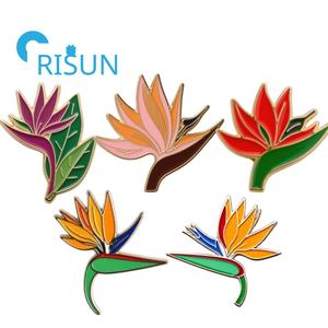 Usine Métal Oiseau de <span class=keywords><strong>Paradis</strong></span> Émail Pin Badge Floral Fleur Amant Broche Bijoux Pin Cadeau Personnalisé Strelitzia Épinglette Badge - Product Image 1