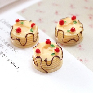 Cabochon in resina a forma di torta/dessert, molto venduto, per miniature di case delle bambole, ciondoli a forma di cibo, decorazioni <span class=keywords><strong>fai</strong></span> <span class=keywords><strong>da</strong></span> <span class=keywords><strong>te</strong></span> per forcine e custodie per telefoni - Product Image 6