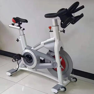 Vélo de spinning commercial à entraînement par courroie, vélo d'exercice de <span class=keywords><strong>cardio</strong></span>-training de gym avec volant d'inertie équilibré pour usage intensif en intérieur - Product Image 5