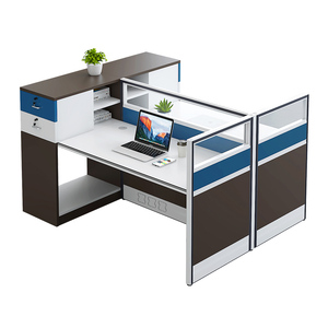 Venta al por mayor muebles de oficina casas prefabricadas mesa auxiliar 2 personas estaciones de trabajo mesa de oficina estación de trabajo Escritorio de oficina modular - Product Image 1