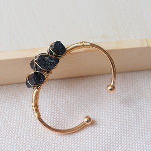 Vente en gros <span class=keywords><strong>horoscope</strong></span> bracelet en cristal naturel bracelet en cristal réglable pierre précieuse carrée cuivre plaqué or - Product Image 1