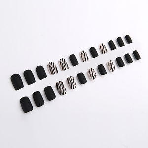 Oferta Especial: 24 <span class=keywords><strong>Uñas</strong></span> Postizas <span class=keywords><strong>Negras</strong></span> Nude <span class=keywords><strong>con</strong></span> Diseño Impreso, Estilo Ins, <span class=keywords><strong>Uñas</strong></span> a Presión <span class=keywords><strong>con</strong></span> Pegamento para Dedos, Elegantes - Product Image 4