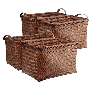 Fournisseur en gros de paniers en rotin et en bambou pour les détaillants de décoration intérieure avec tissage artisanal, plusieurs tailles - Product Image 1