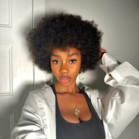 La coiffure Buzz Cut la plus vendue est réalisée à partir de cheveux humains 100% naturels, offrant des options de coiffage uniques.