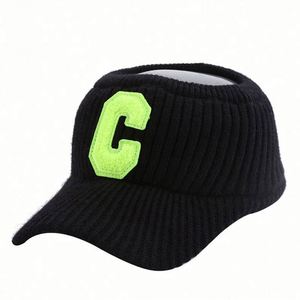 Gorro Cálido y Económico para Deportes de Invierno, Visera con Letra C, Gorro de Felpa Tejido para Deportes al Aire Libre para Mujer - Product Image 3