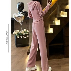 Nuovo Stile Donna: <span class=keywords><strong>Top</strong></span> Corto con Cappuccio e Pantaloni Larghi con Spacco, Set Sportivo Casual in 2 Pezzi - Product Image 3