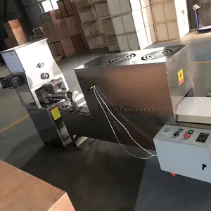 Garis produksi pasta industri mesin pembuat spaghetti untuk membuat pasta