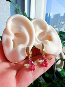 Boucles d'oreilles pendantes personnalisées en forme de crabe marin, plaquées or, en laiton, boucles d'oreilles créoles, jolies boucles d'oreilles en forme d'animaux marins pour femmes, vente en gros - Product Image 2