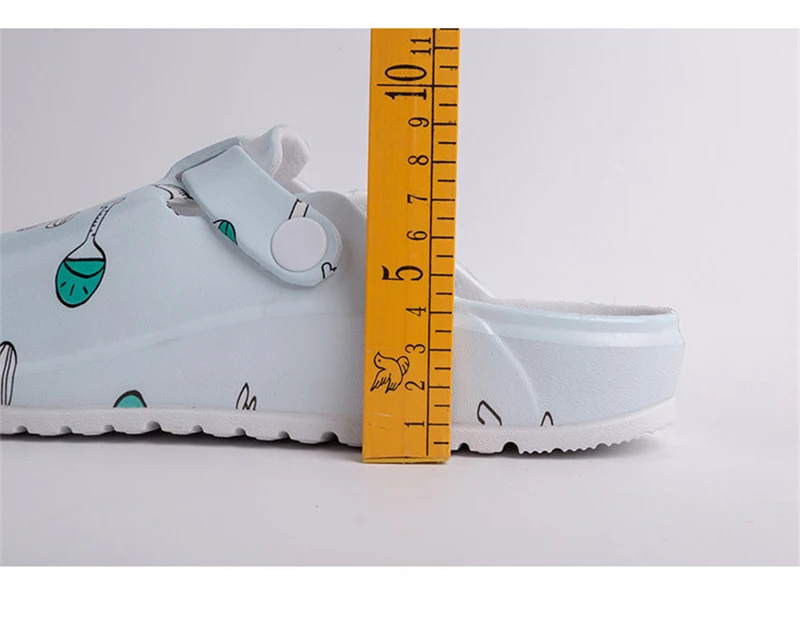 Operating Room Clogs Slippers for Men Women EVA Soft Sole Cartoon Nurse Garden Shoes