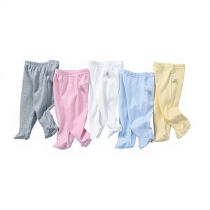 Pantalons pour bébé nouveau-né 0-3-6 mois Garçons Filles Coton Taille élastique Pantalons à pieds recouverts de PU Printemps Automne Collants recouvrant les pieds - Product Image 1