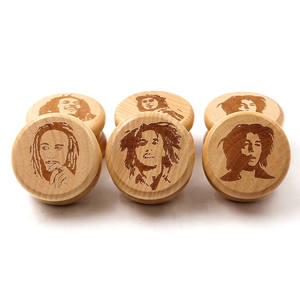 Molino de Hierbas de Madera de 55 mm con Logotipo Personalizado al por Mayor, Molinillo de Hierbas de Madera para Tabaco con Logotipo Personalizado, Triturador de Tabaco de Madera para Fumar - Product Image 1