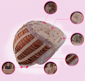 <span class=keywords><strong>Parrucca</strong></span> sintetica all'ingrosso <span class=keywords><strong>parrucca</strong></span> corta Ombre marrone a <span class=keywords><strong>bionda</strong></span> riccia <span class=keywords><strong>afro</strong></span> ondulata <span class=keywords><strong>parrucca</strong></span> riccia - Product Image 5