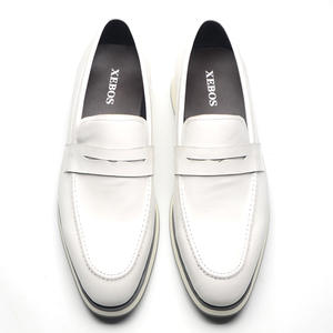 Chaussures habillées formelles pour hommes en cuir italien, faites à la main, à enfiler, à bout pointu, décontractées, pour mariage, respirantes, rehaussantes, pour l'automne - Product Image 1