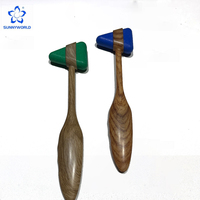 Marteau réflexe médical de forme triangulaire Marteau à percussion manuel avec couleurs personnalisées pour une utilisation en clinique neurologique