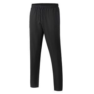 <span class=keywords><strong>Pantalon</strong></span> de jogging décontracté pour <span class=keywords><strong>homme</strong></span> en soie glacée noire, séchage rapide, coupe ajustée, taille élastique avec cordon de serrage, poche latérale zippée, léger et respirant - Product Image 1