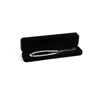 Caja de Joyería de Terciopelo con Logotipo Personalizado, Forma Rectangular Larga, Cierre de Hebilla, Caja de Regalo Popular para Exhibición y Almacenamiento de Collares, para San Valentín - Product Image 4