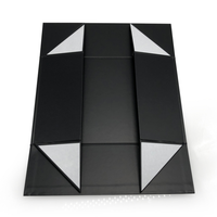 Boîte Cadeau Luxe pour Vêtements avec Logo UV Personnalisé Noir, Fermeture Magnétique Rigide, Emballage Pliable en Papier pour T-shirt