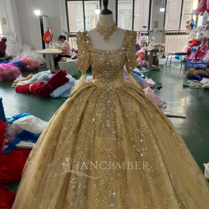 ชุดราตรีงาน Quinceanera สีแชมเปญโกลด์สุดหรู รุ่น Xs305 แขนยาว ประดับลูกปัดและเลื่อม ผ้าทูลล์ยาวลากพื้น เหมาะสำหรับงานกลางคืน - Product Image 4