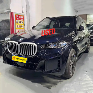 BMW X5 XDrive40Li 2024 Usado, SUV de Lujo con Exterior Negro, Interior Rojo, Volante a la Izquierda, Asientos de Cuero, Cámara Trasera - Product Image 1