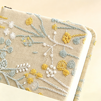 Carnet en tissu de lin floral personnalisé A5, journal esthétique minimaliste avec impression de logo pour cadeau, couverture en tissu, carnet en papier
