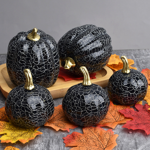 Citrouilles en mousse réalistes en gros pour la décoration d'automne, de Thanksgiving et d'Halloween, et pour la Saint-Valentin - Product Image 3