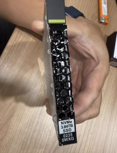 SSD SAS 2,5 pouces de <span class=keywords><strong>3</strong></span>,84 To pour OceanStor 02352QCY 02352SFR 02352LJK 02354MDX 02352SFR 02351SCR 02352CME 02353LPB 02353BGE <span class=keywords><strong>3</strong></span>,84T SSD - Product Image 5