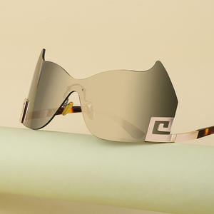 แว่นกันแดดไร้กรอบ ZS-98015 สำหรับผู้หญิง เลนส์ PC ป้องกันรังสียูวี 400 กรอบสีทอง ระดับ 2 ป้องกันแสงแดด แฟชั่น กันลม เหมาะสำหรับปั่นจักรยาน - Product Image 3