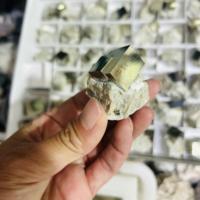 Vente en gros cube de pyrite naturelle de haute qualité avec cristal de quartz de guérison reiki cube de pierre brute brute pour cadeaux