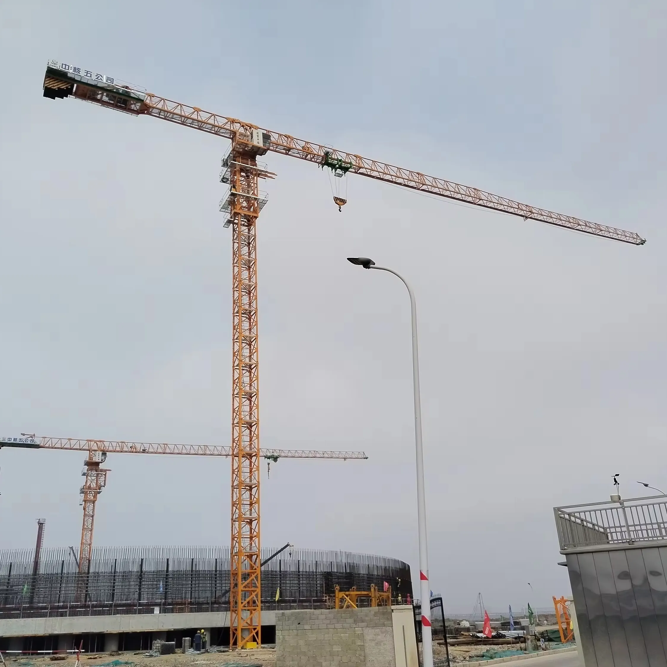 HUBA Tower Crane Flat Top T7020-10 QTZ250 10ton 70m jib length China tower crane price