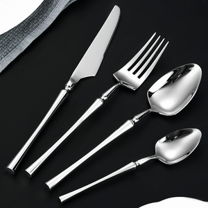 Ensemble de couverts en acier inoxydable 304 A02, manche ovale fin, vaisselle durable de style occidental pour mariage et usage adulte - Product Image 1