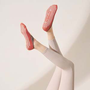 Short Round-toe Cross-strapped Anti-slip Yoga Socks Ballet-style <b>Pilates</b> Socks for Fitness and Sports - Product Image 5