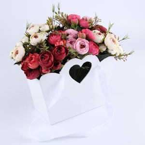 Boîte à fleurs portable rigide en forme d'extraterrestre de couleur unie de haute qualité avec poignée de ruban de stratification mate Rose Saint Valentin - Product Image 4