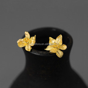 Pendientes de Flor de Narciso Rosaeflora "Comienza a Amarte a Ti Mismo", Plata de Ley 925 Auténtica, Joyería Fina - Product Image 1