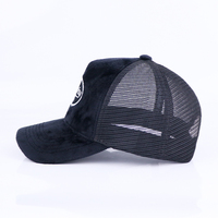 Gorra de camionero de terciopelo personalizada de malla al por mayor, gorra de camionero estructurada de 5 paneles, gorras bordadas personalizadas de alta calidad