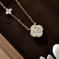 Nouveau Collier Pendentif Floral pour Femme, Style Hip Hop, avec Moissanite, Collier Ras du Cou en V, Motif Deux Fleurs et Trèfle à Quatre Feuilles