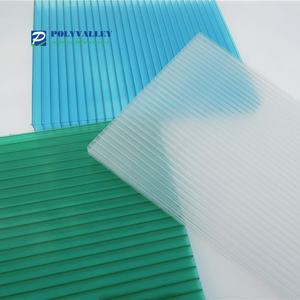 Lámina de <span class=keywords><strong>Policarbonato</strong></span> Hueca Transparente de 4mm, 6mm, 8mm de Grosor, Multicapa, Moderna, para Techos, Cocheras e Invernaderos - Product Image 1
