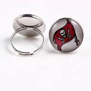 Tampa Bay Buccaneers Equipo deportivo Anillo de joyería Cowboys Pirates Steelers Chiefs y otros 32 logo Pulseras de piedras preciosas de tiempo - Product Image 1
