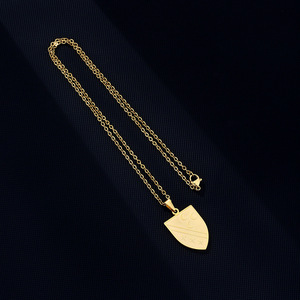 Collana con ciondolo in <span class=keywords><strong>Bosnia</strong></span> con mappa del paese in acciaio inossidabile placcato oro 18 carati su misura - Product Image 3