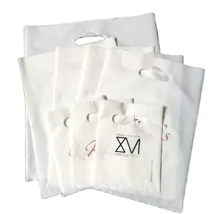 Einkaufstaschen mit dicken gestanzten Griffen Einkaufstaschen aus Kunststoff für Kleidung Recycelbare gestanzte Taschen