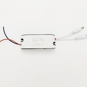 محرك طوارئ <span class=keywords><strong>LED</strong></span> بقوة 2.5 واط كحد أقصى، مزدوج الإخراج AC-DC، بغلاف بلاستيكي، لإضاءة اللوحات والإضاءة السفلية والشرائط الضوئية - Product Image 2