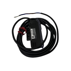 Amplificador de Fibra Óptica KEYENCE FS-V31P FS-V33C FS-V33CP FS-V33P FS-V34 Tipo Cable Host PNP, Usado para Posicionamiento por Código de Color, en Stock - Product Image 5