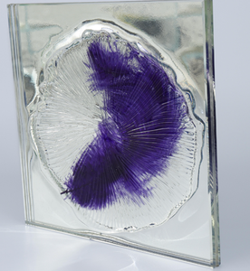 Panneau mural moderne en verre peint avec motif plume violette, forme rectangulaire, structure plate durable - Product Image 6