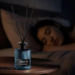 Aikun 135ml OEM Luxury Glass DIY <b>Aroma</b> Reed <b>Diffuser</b> Custom Fragrance Eco-Friendly Private Home Decor Gift Set No Fire - Product Image 3