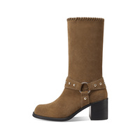 Bottes mi-mollet Western Cowboy en daim à franges et rivets, avec bride et talon carré, hauteur genou