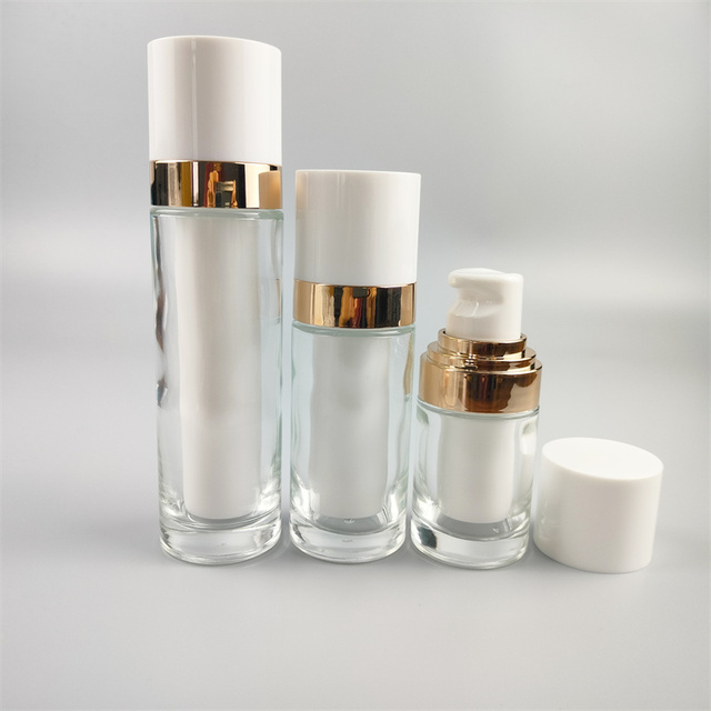 Supplier Cosmetic Glass Bottle Packaging With Airless Lotion Pump 15ml 30ml 50ml Refillable Liner PP Bottle Recyclable