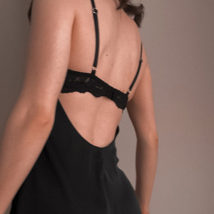 Pijama de Verano para Mujer, Diseño OEM Directo de Fábrica, Satén Mate, Sexy, Vestido Tipo Slip para Exteriores - Product Image 3