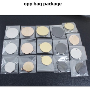 Vente en gros de colliers personnalisés à la mode en acier inoxydable résistant, pendentif rond, étiquette de nom de chien gravée au laser, <span class=keywords><strong>porte</strong></span>-clés - Product Image 2