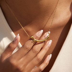 Collana con Ciondolo Trendy per Donna in Acciaio Inossidabile Placcato Oro 18K con Strass a Forma di Gatto o Cane - Product Image 3