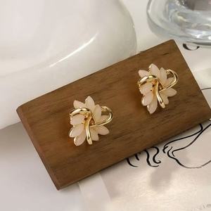 Pendientes de Aro de Aleación con Diseño de Ojo de Gato, Estilo Francés de Lujo, Chapados en Oro de 18K, para Fiesta, Elegantes y Sencillos para Mujer - Product Image 3